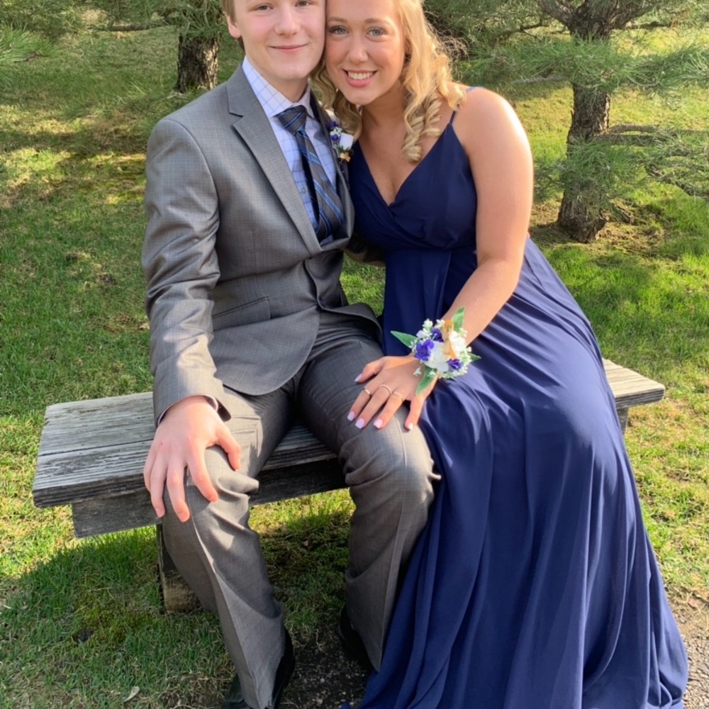 PROM/FORMAL DRESS - Picture 5 of 6